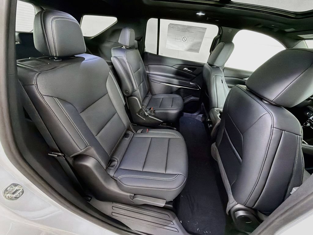 New 2027 Chevrolet Traverse LT w/ Sun and Wheel Package FWD image 29