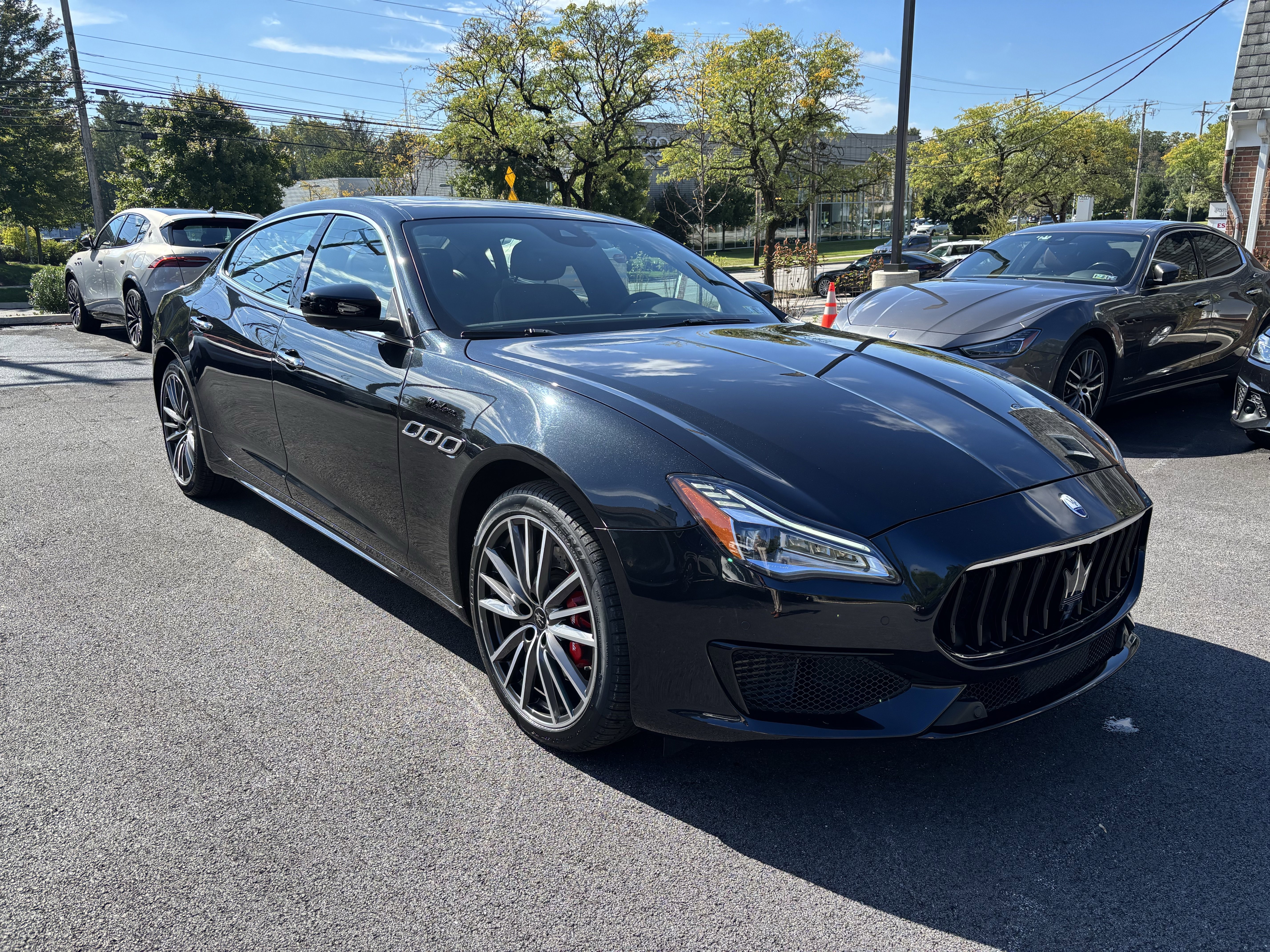 Used 2022 Maserati Quattroporte Modena Q4 image 7