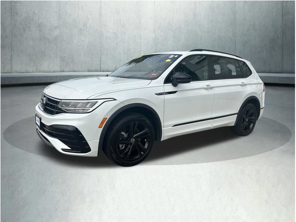 Used 2024 Volkswagen Tiguan SE R-Line