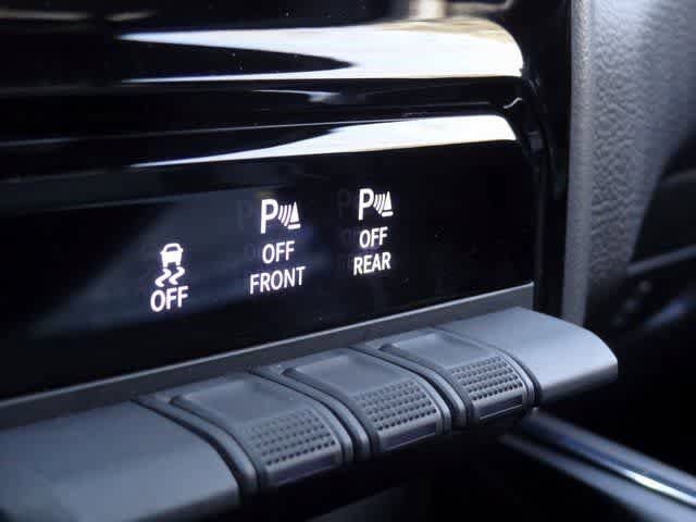 Used 2025 RAM 1500 Laramie AWD/4WD image 39