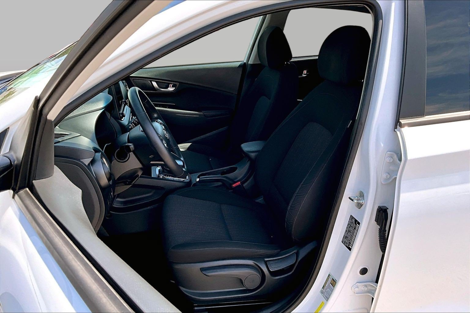 Used 2022 Hyundai Kona SEL w/ Convenience Package FWD image 25
