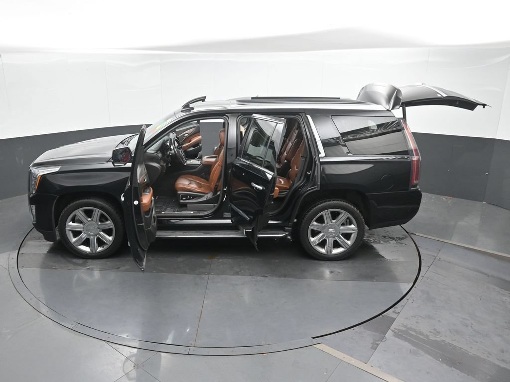 Used 2018 Cadillac Escalade Premium Luxury AWD/4WD image 51