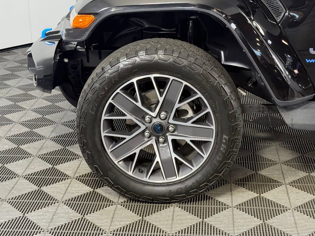 Used 2024 Jeep Wrangler High Altitude image 11