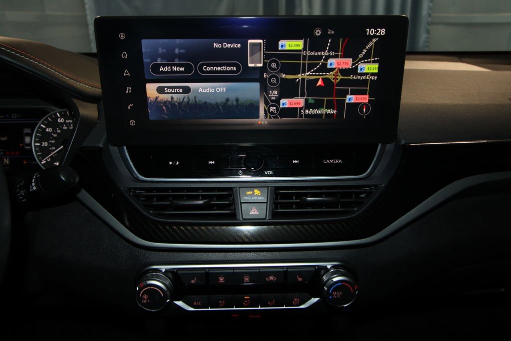 Used 2024 Nissan Altima 2.5 SR w/ SR Premium Package image 13