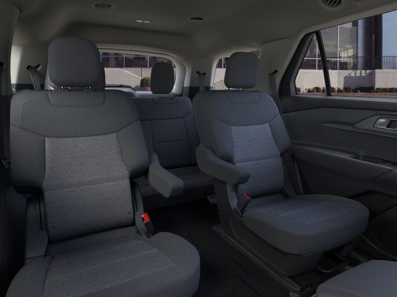 New 2026 Ford Explorer Active RWD image 11