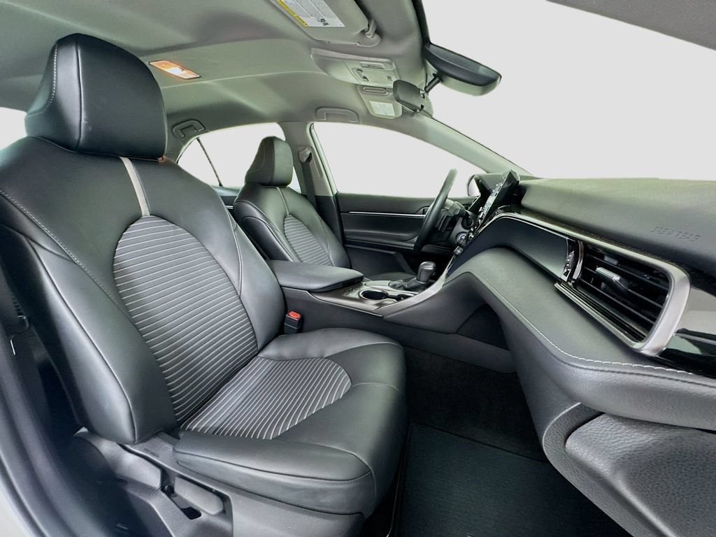 Used 2024 Toyota Camry SE FWD image 26