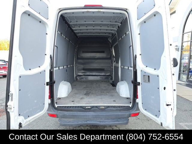 Used 2017 Freightliner Sprinter 2500 image 15