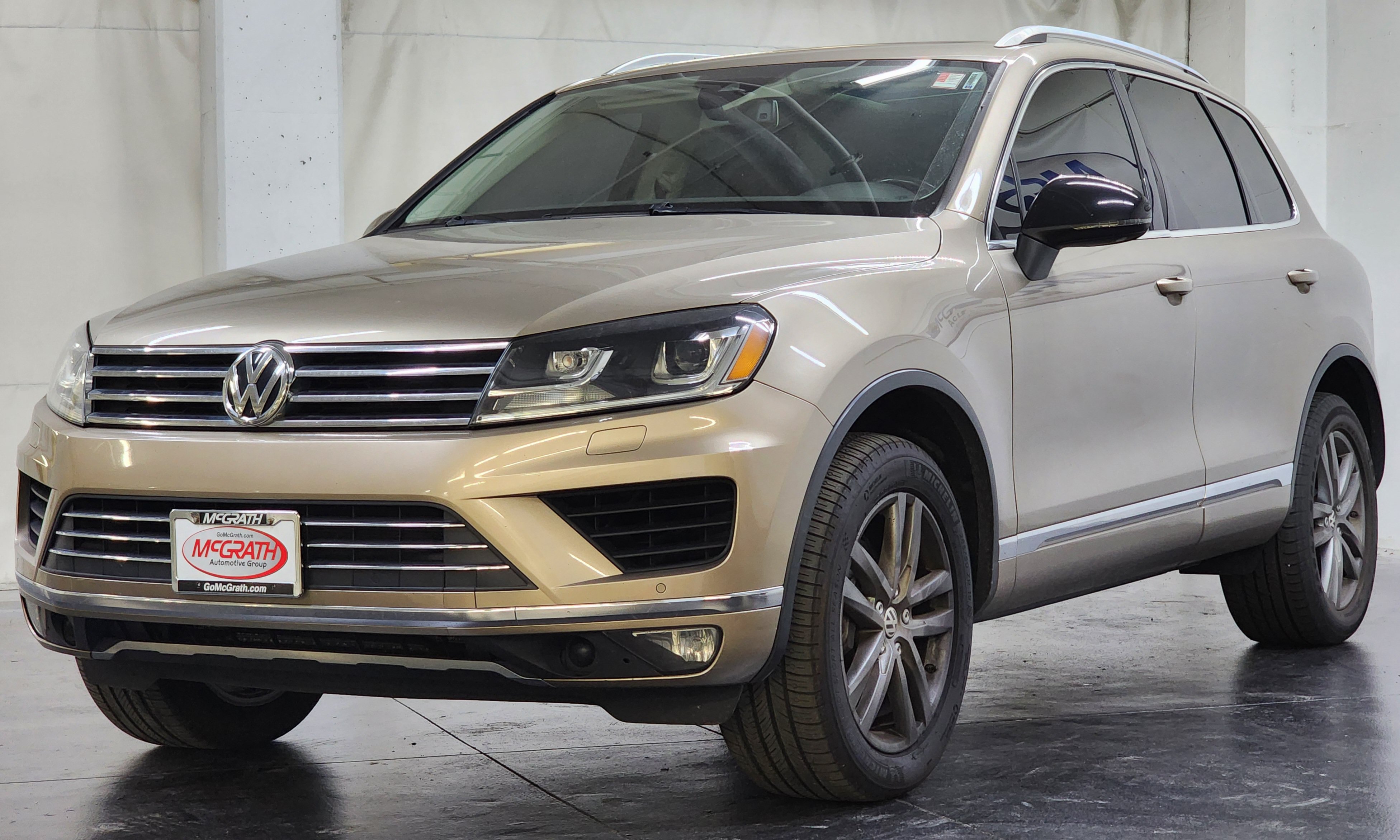 Used 2016 Volkswagen Touareg VR6 AWD/4WD image 12