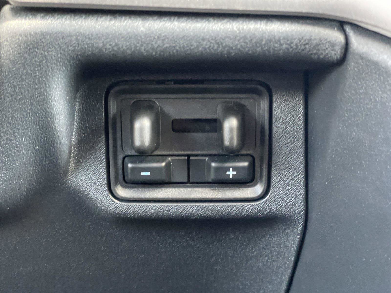 Used 2025 Ford Expedition Max Active AWD/4WD image 26