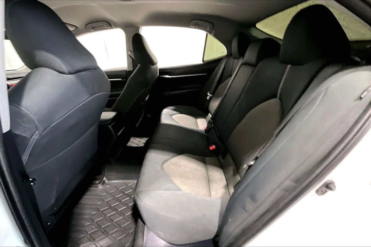 Used 2023 Toyota Camry LE FWD image 22