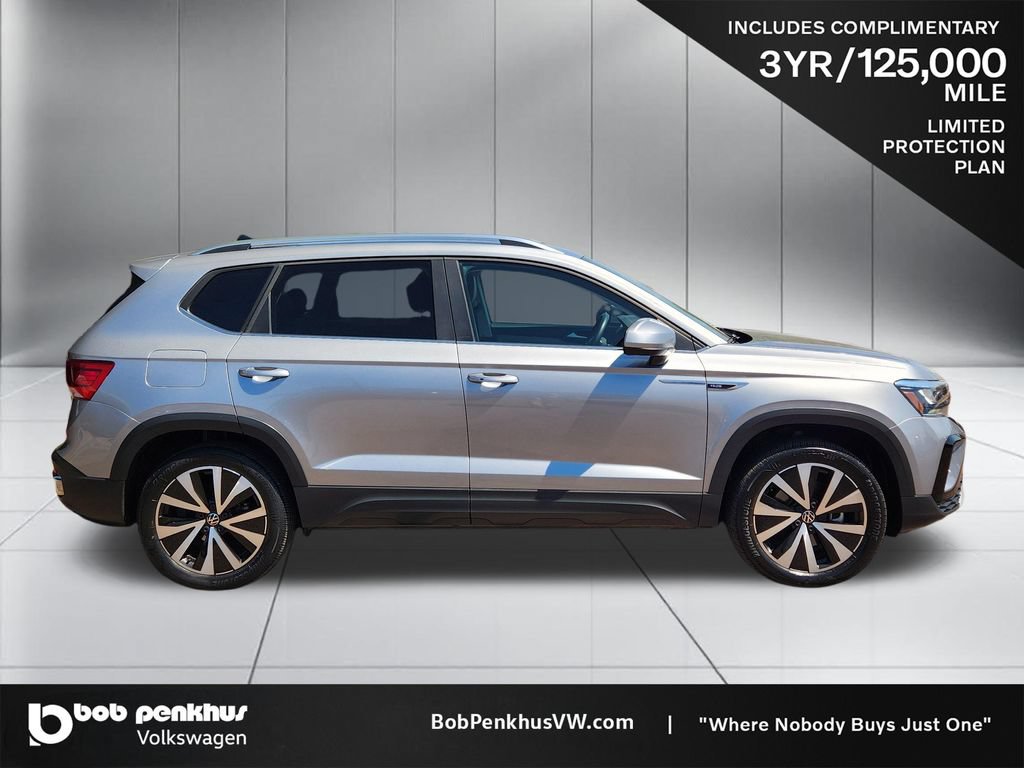 Used 2023 Volkswagen Taos SE w/ Panoramic Sunroof Package AWD/4WD image 24