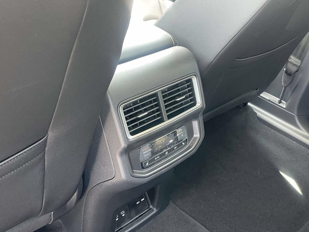 New 2026 Volkswagen Atlas SEL AWD/4WD image 12