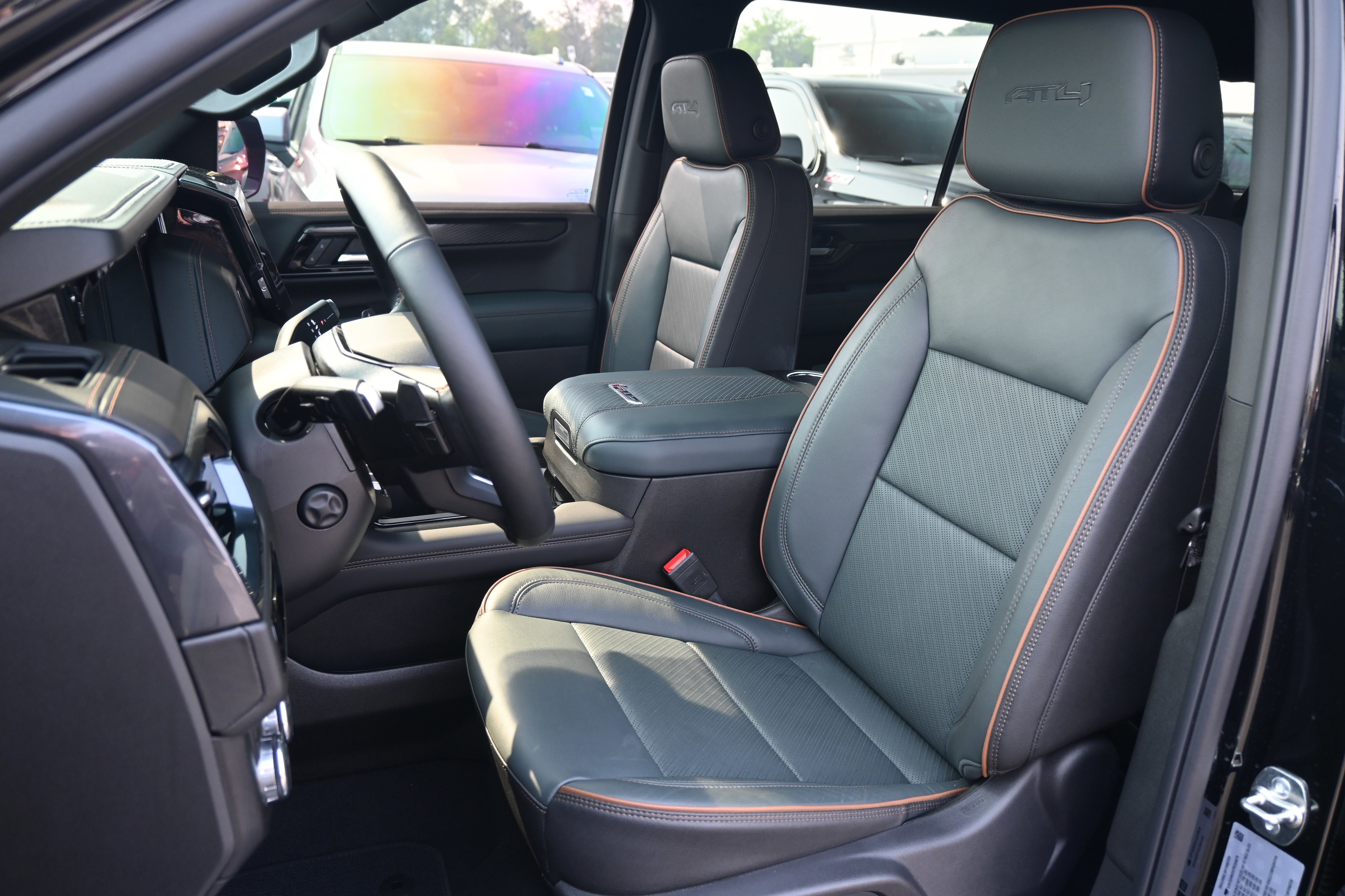 Used 2026 GMC Yukon XL AT4 image 7