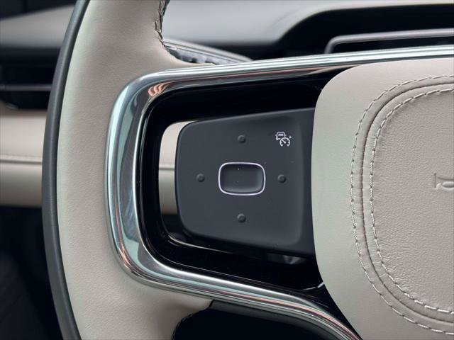 Used 2025 Lincoln Nautilus Reserve w/ Jet Appearance Package image 21