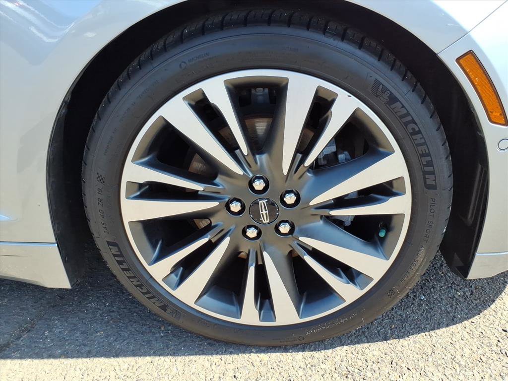 Used 2020 Lincoln MKZ Reserve w/ Elements Package image 8