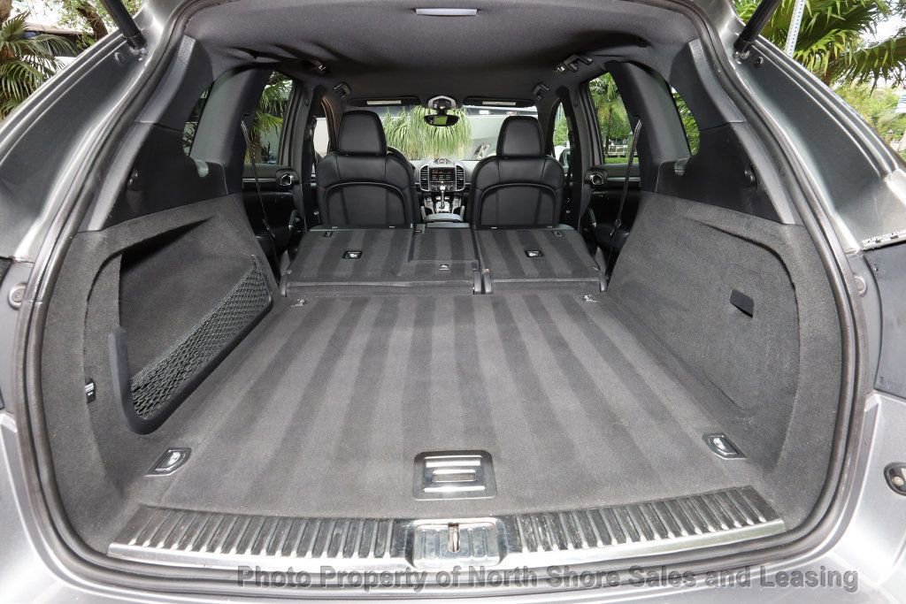 Used 2014 Porsche Cayenne Diesel AWD/4WD image 11