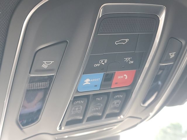 New 2026 Jeep Grand Cherokee Limited w/ Limited Altitude Package AWD/4WD image 31