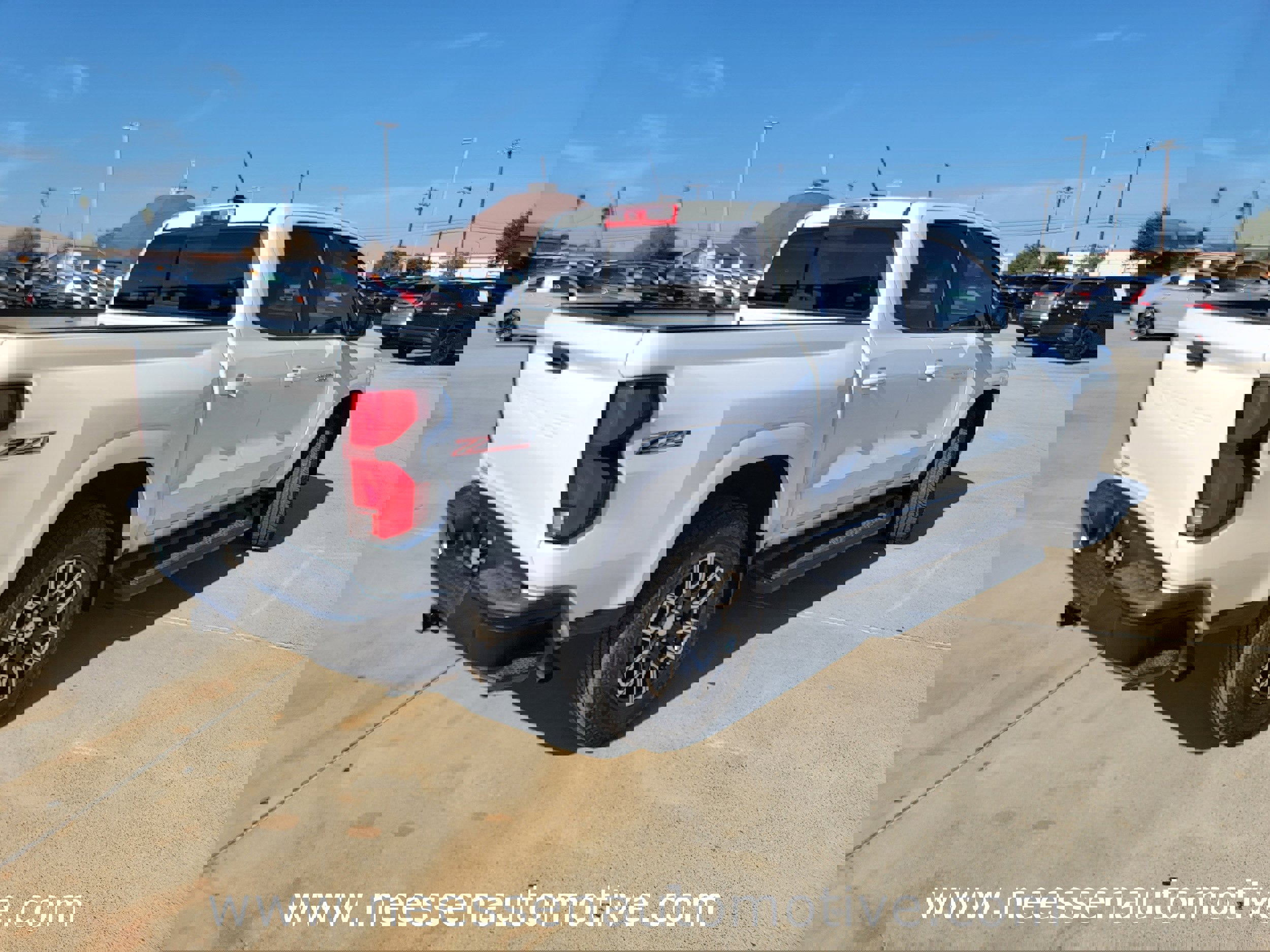 Used 2024 Chevrolet Colorado Z71 w/ Z71 Convenience Package 2 image 7