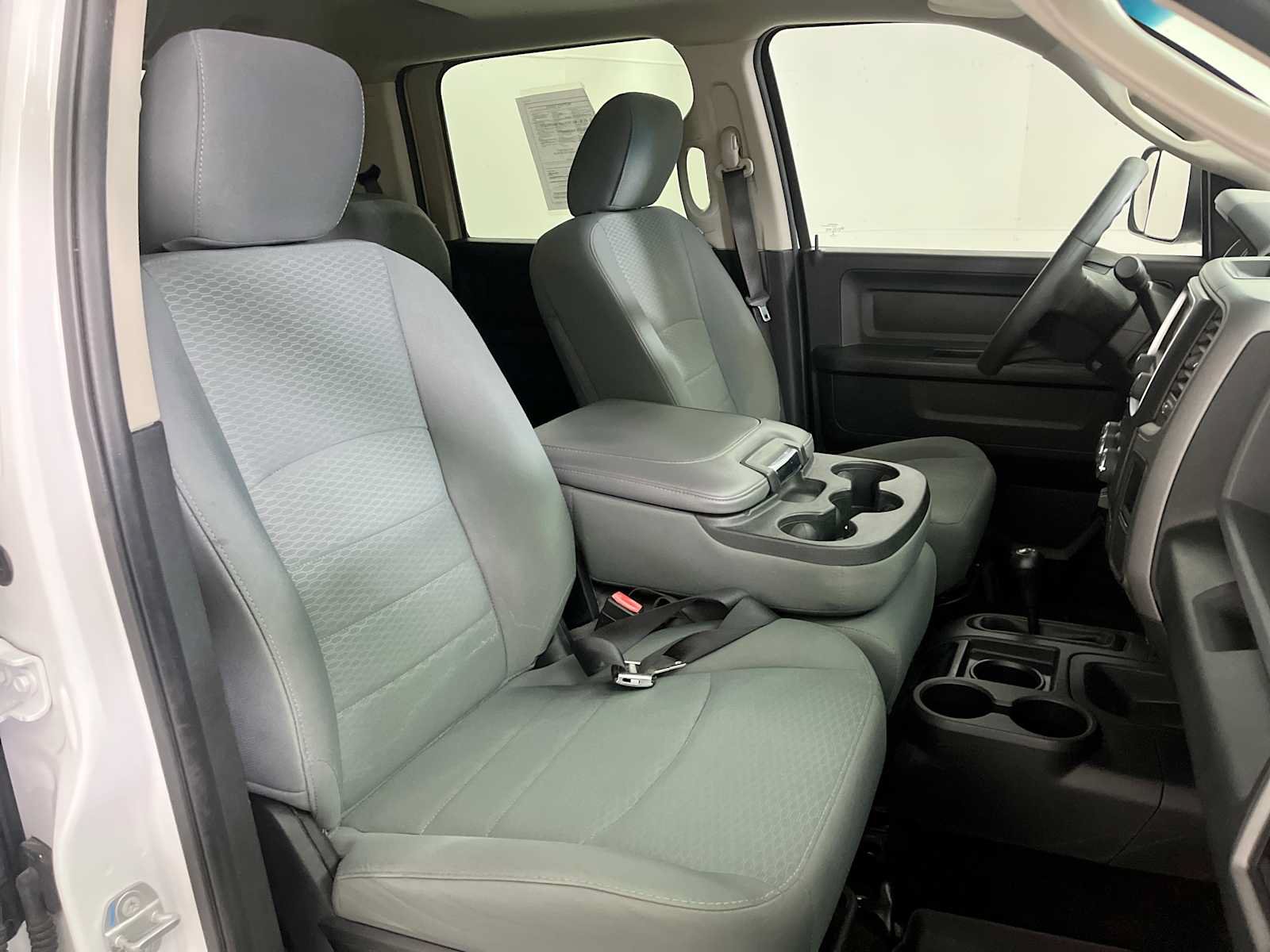 Used 2017 RAM 2500 Tradesman w/ Chrome Appearance Group AWD/4WD image 30