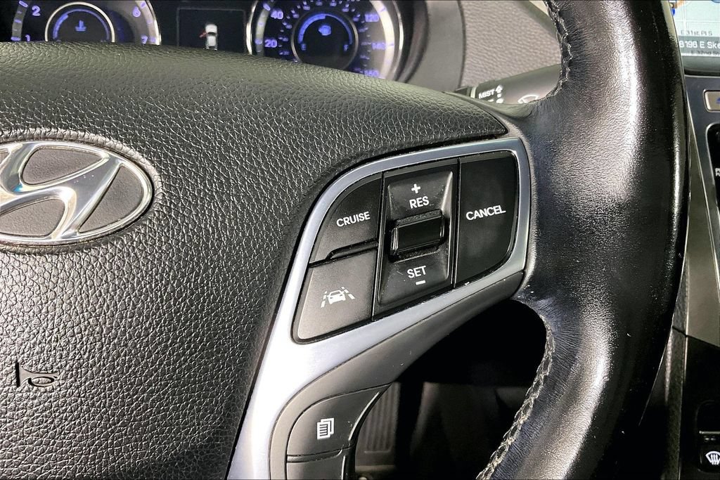 Used 2015 Hyundai Azera Limited FWD image 27
