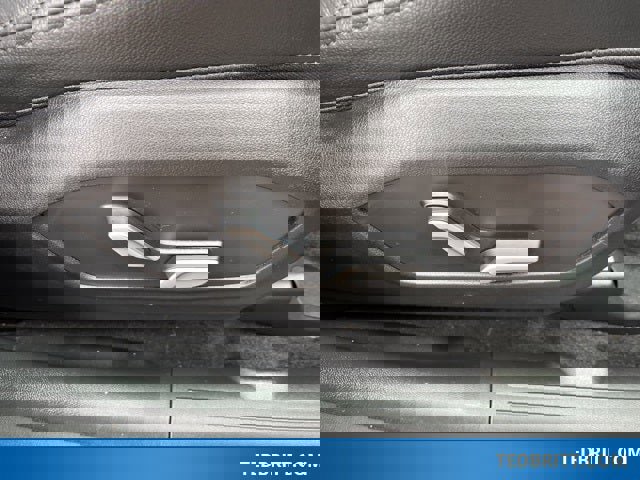 Used 2024 Hyundai Santa Fe Limited image 25