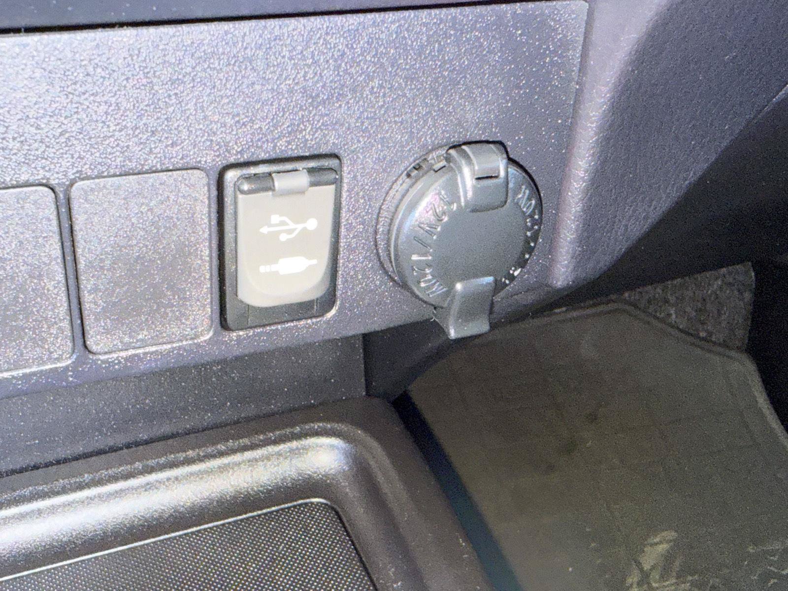 Used 2014 Toyota RAV4 Limited AWD/4WD image 52