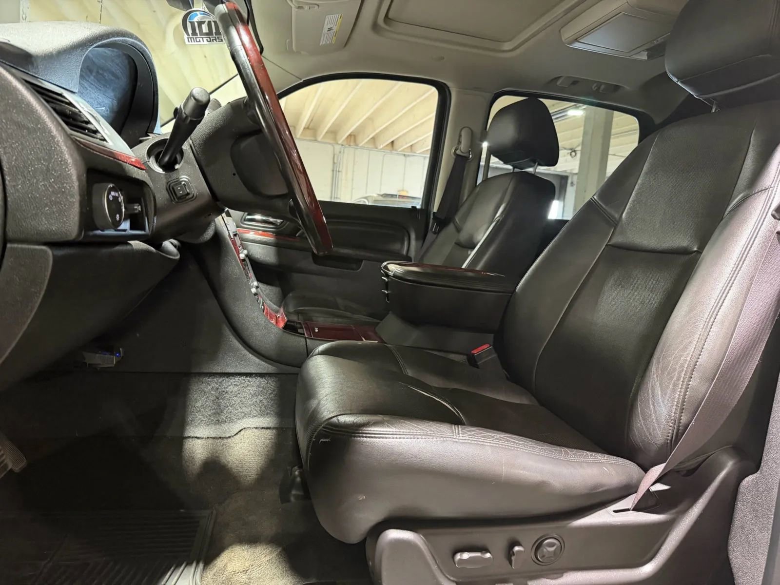 Used 2013 Cadillac Escalade EXT Premium AWD/4WD image 7
