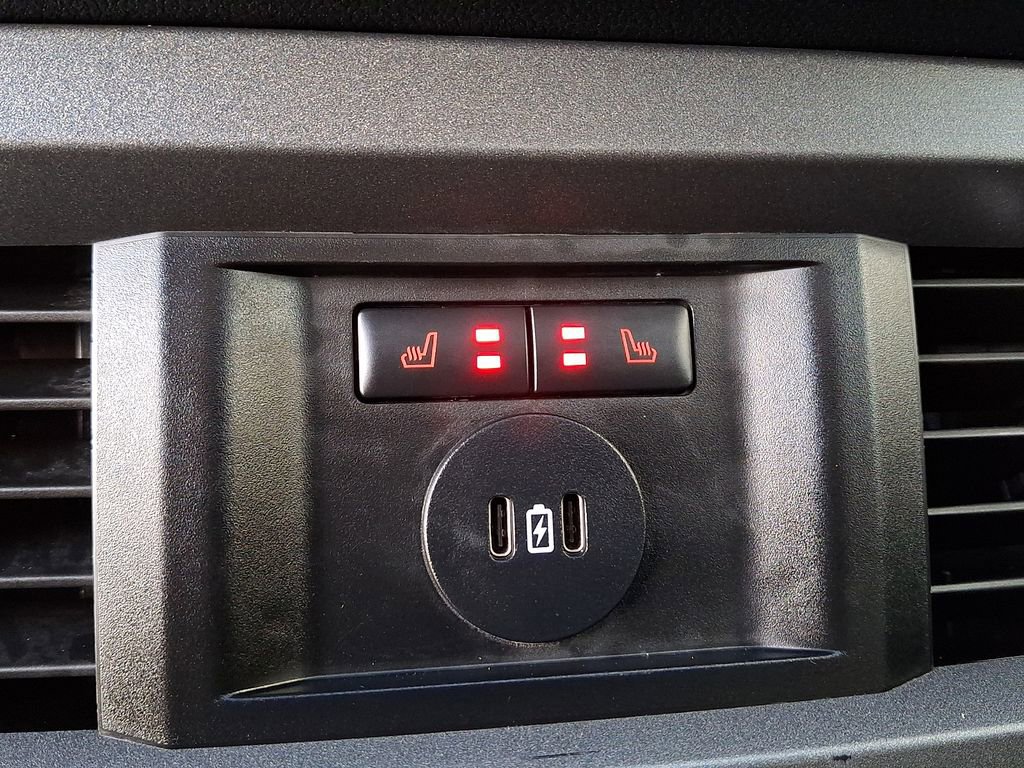 Used 2023 Ford F250 Lariat w/ Sport Appearance Package image 11