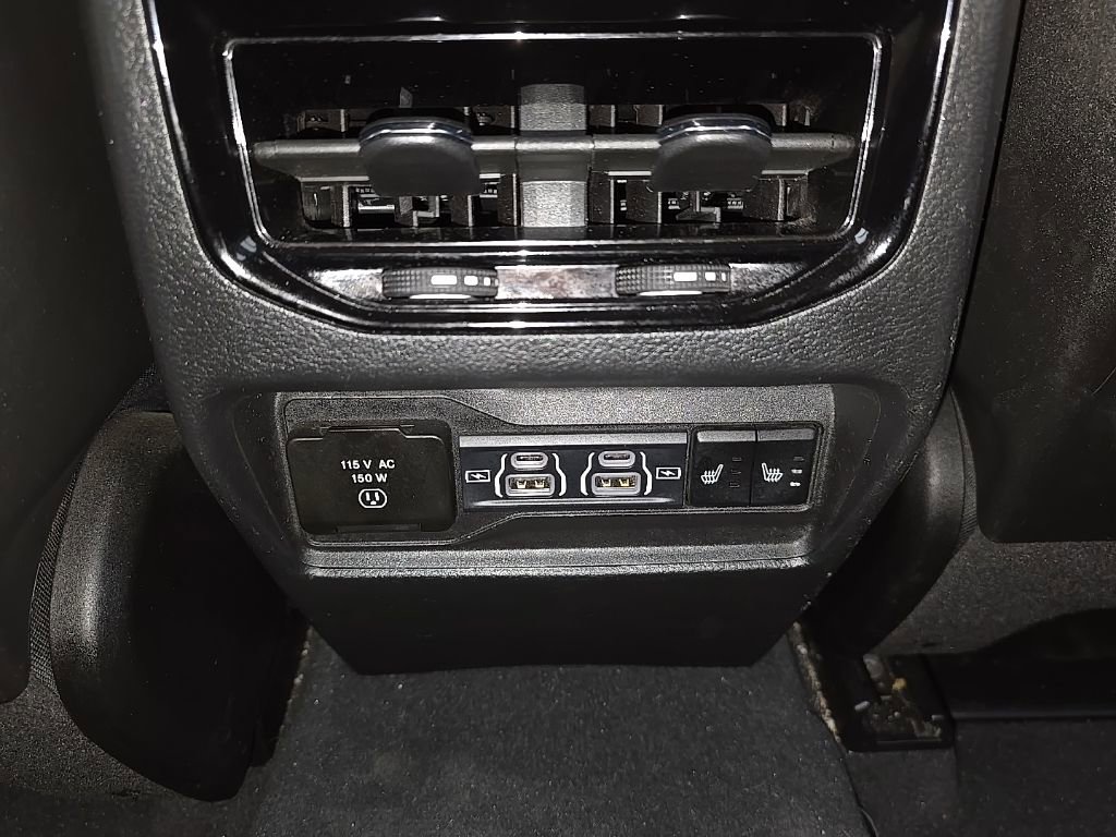 Used 2024 Jeep Grand Cherokee Limited AWD/4WD image 46