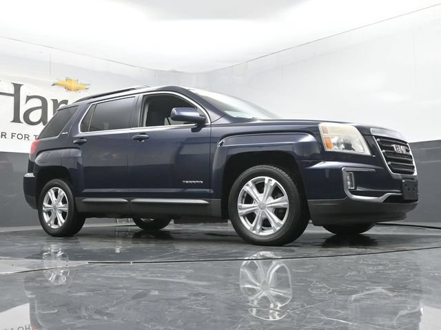 Used 2017 GMC Terrain SLE w/ Driver Alert Package I AWD/4WD image 2
