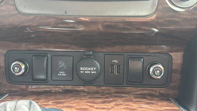 Used 2019 Nissan Armada Platinum image 26