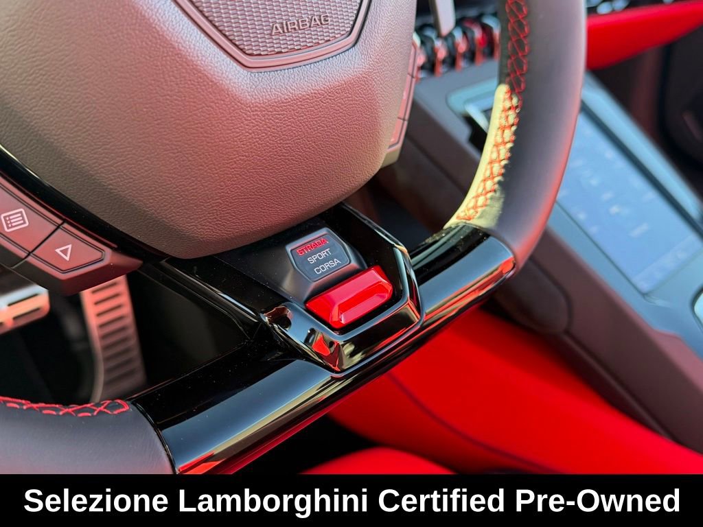 Used 2024 Lamborghini Huracan EVO image 26