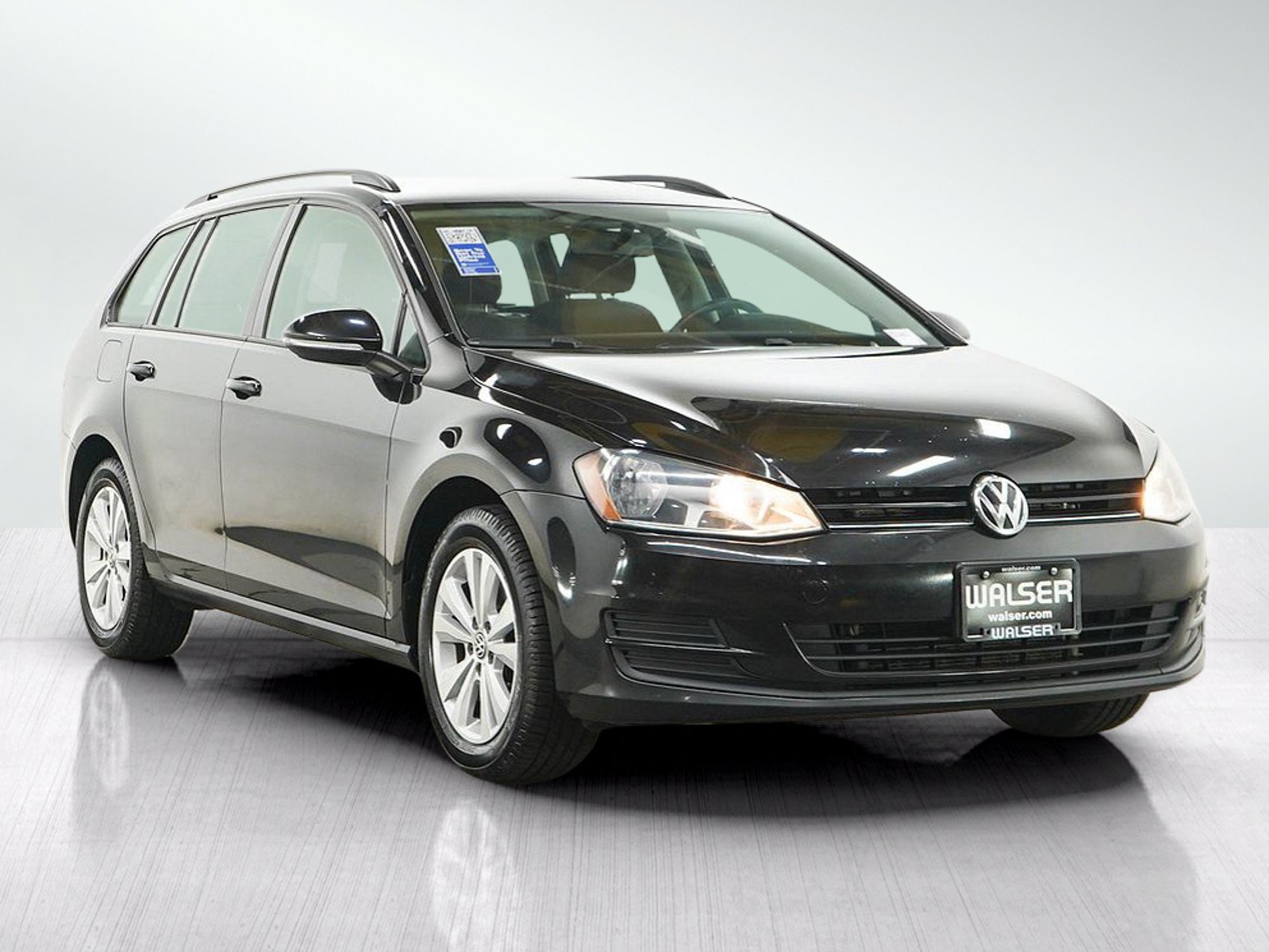 Used 2017 Volkswagen Golf S AWD/4WD image 7
