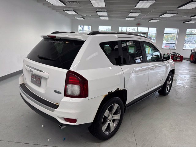 Used 2017 Jeep Compass High Altitude AWD/4WD image 13