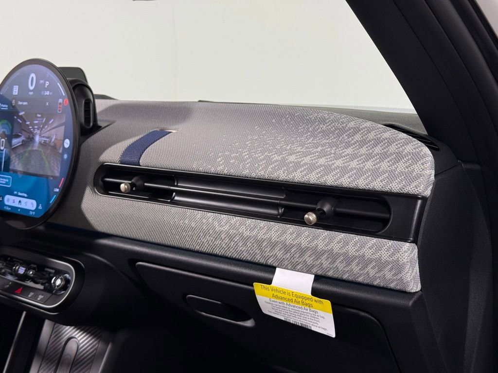 Certified 2025 MINI Cooper 2-Door Hardtop image 19