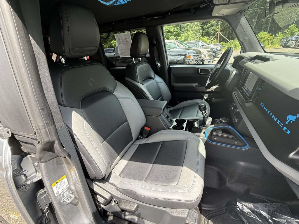 Used 2022 Ford Bronco Black Diamond AWD/4WD image 9