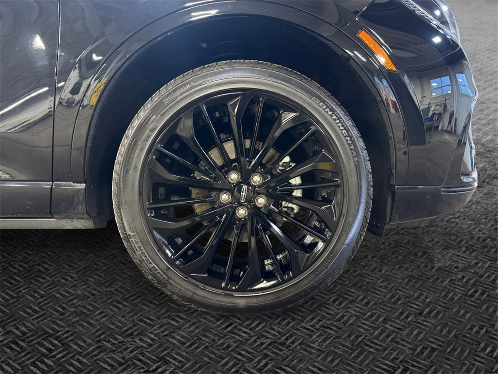 Used 2023 Lincoln Corsair AWD w/ Equipment Group 101A image 11