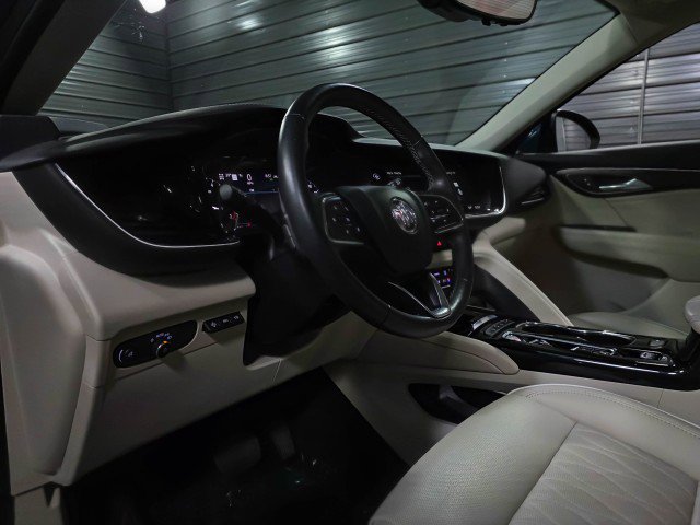 Used 2023 Buick Envision Avenir image 10