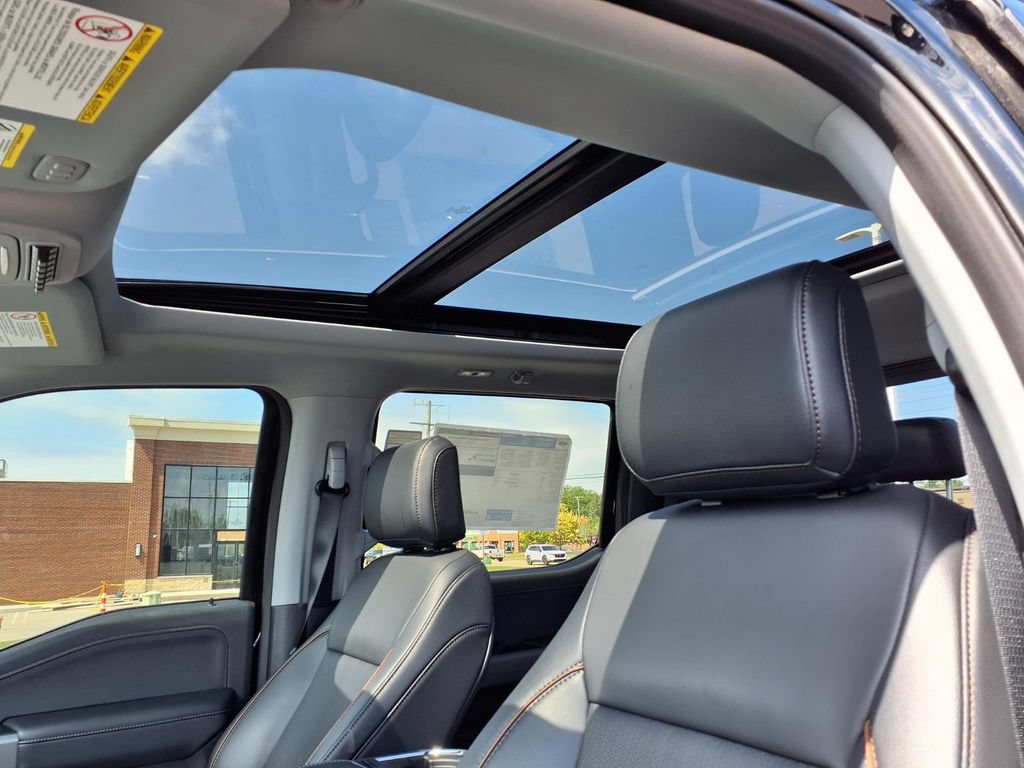 New 2026 Ford F350 Lariat w/ Black Appearance Package AWD/4WD image 17