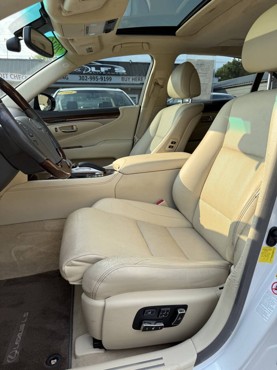 Used 2016 Lexus LS 460 L RWD image 9