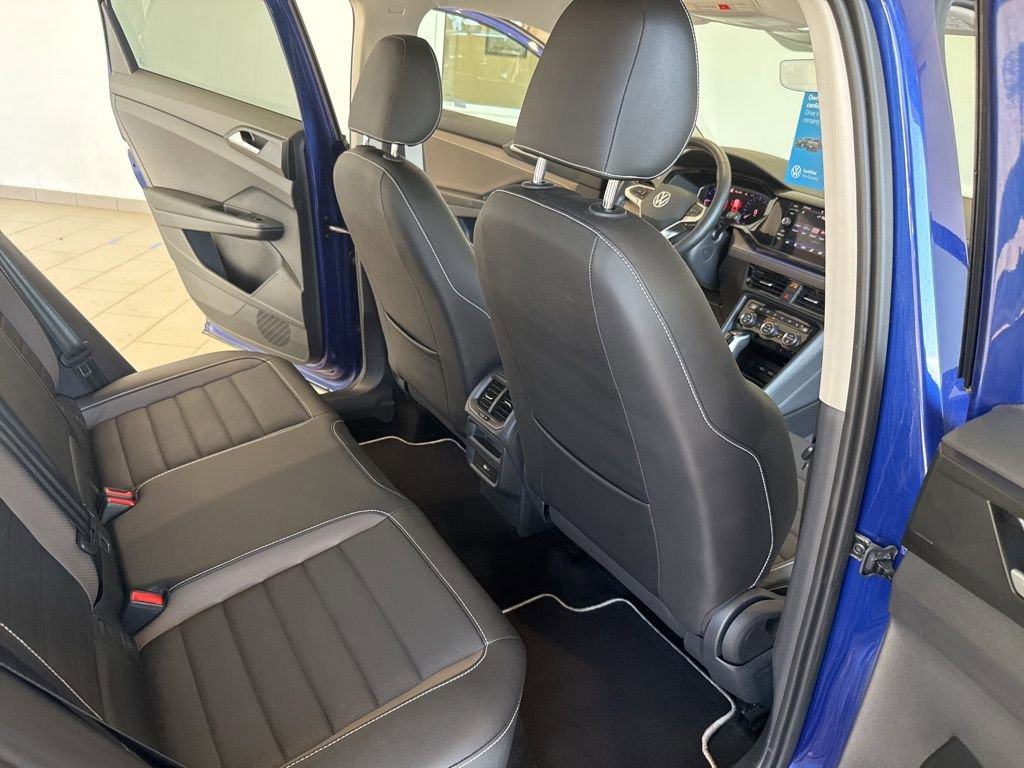 Used 2023 Volkswagen Taos SEL image 16