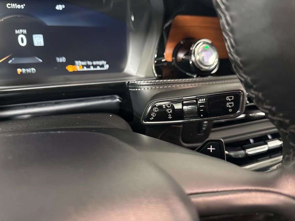 Certified 2022 Lincoln Corsair Reserve w/ Equipment Group 201A image 33