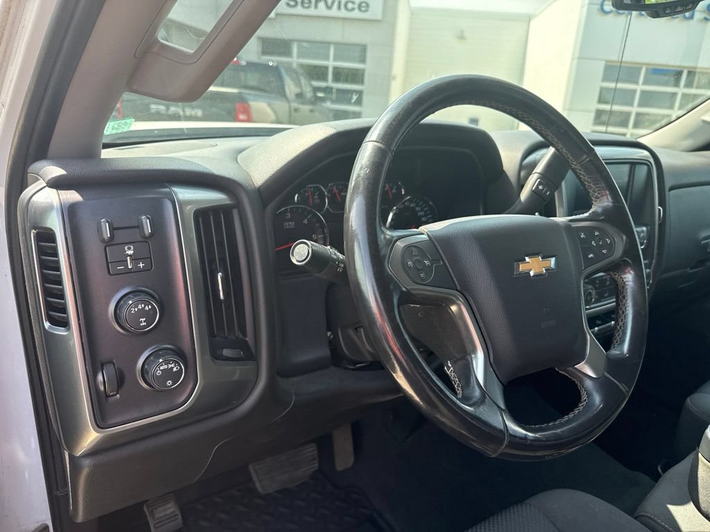 Used 2019 Chevrolet Silverado 2500 LT AWD/4WD image 12