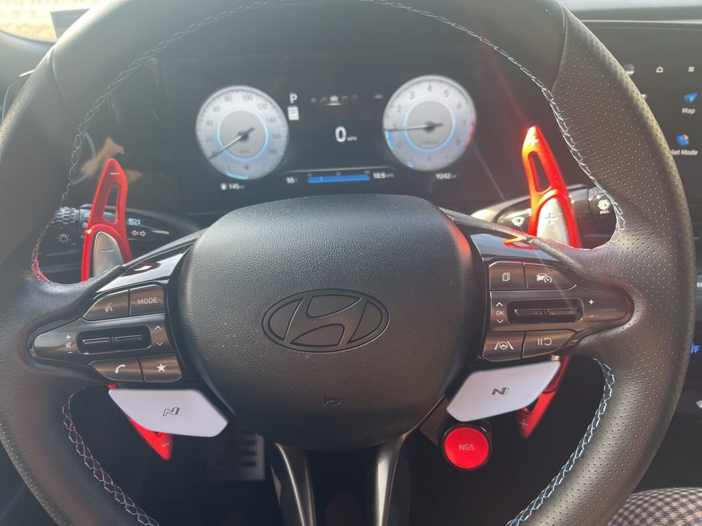 Used 2025 Hyundai Elantra N image 5