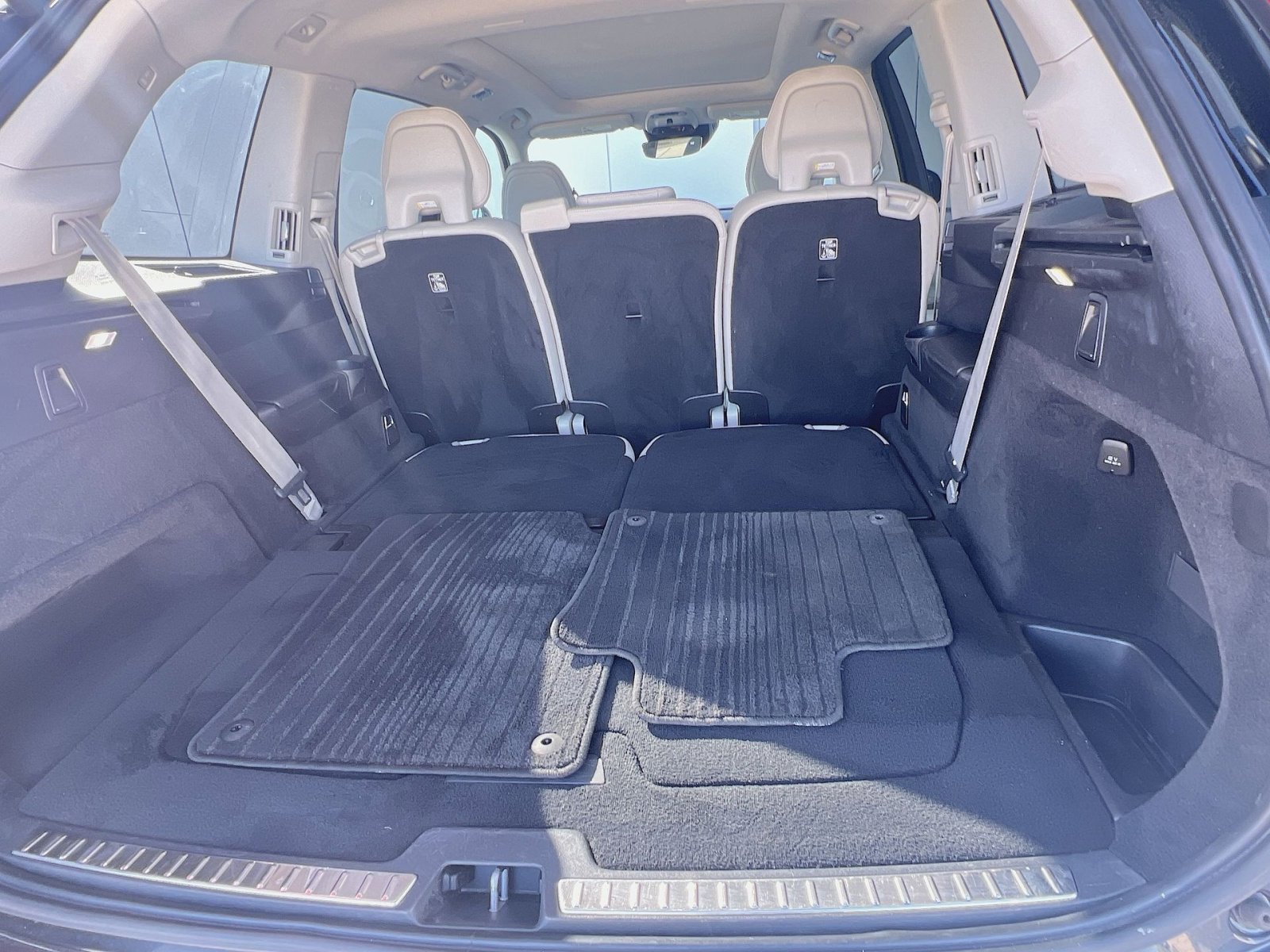 Used 2019 Volvo XC90 T6 Momentum w/ Advanced Package AWD/4WD image 27