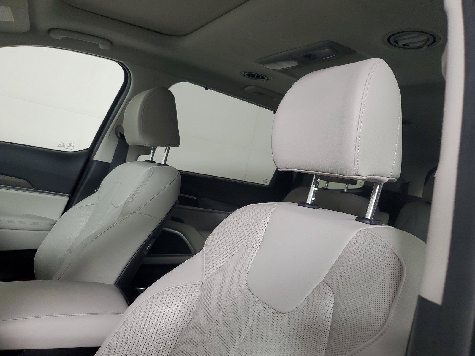 Used 2022 Kia Telluride EX w/ EX Premium Package FWD image 22