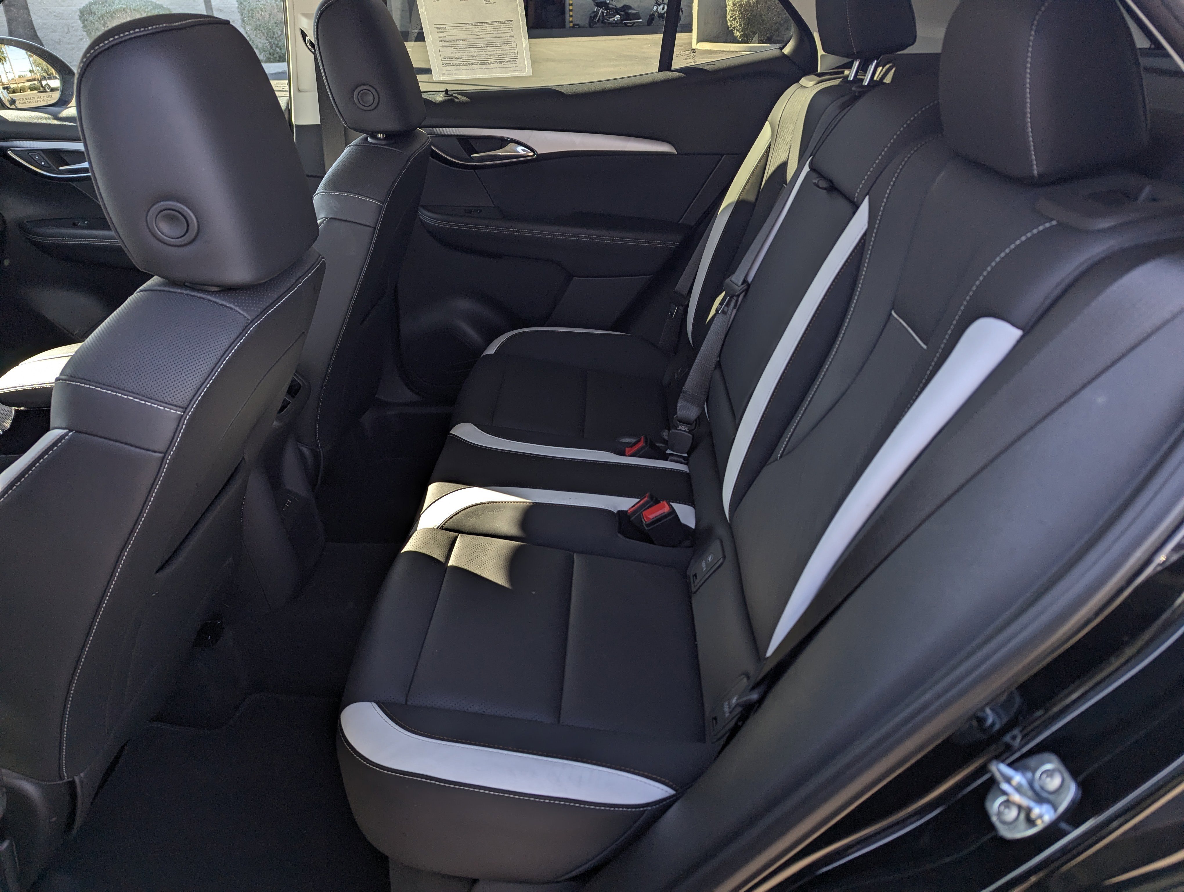 Used 2025 Buick Envision Sport Touring image 8