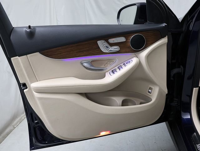 Used 2022 Mercedes-Benz GLC 300 4MATIC image 26