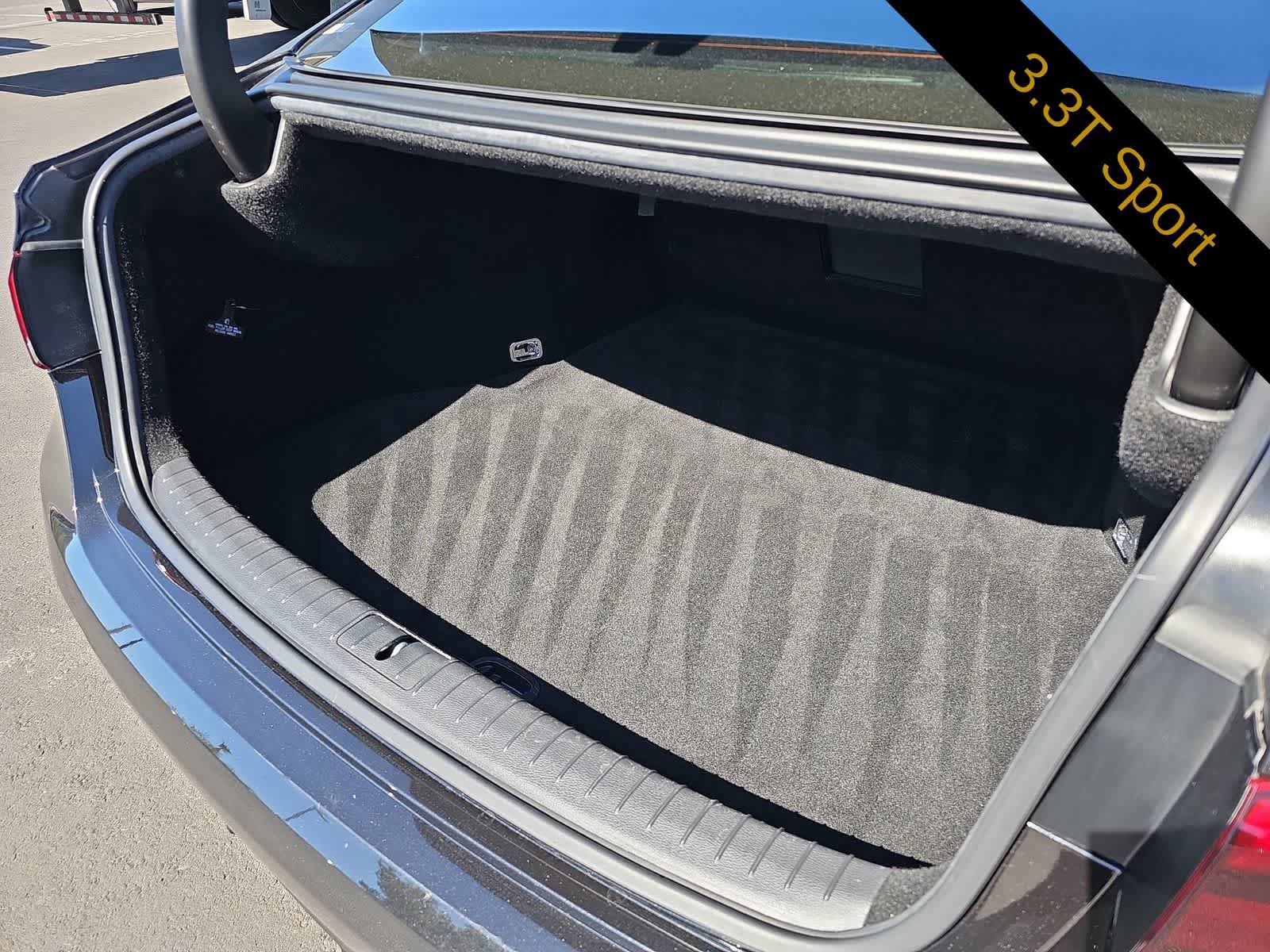 Used 2018 Genesis G80 3.3T Sport RWD image 23