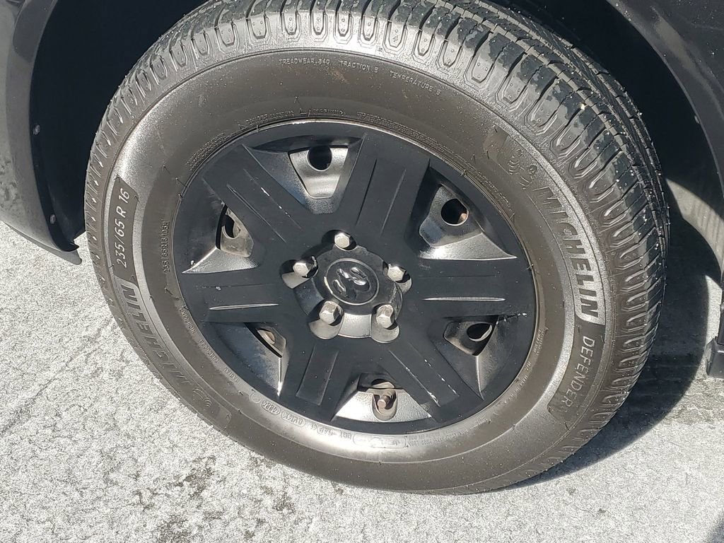 Used 2008 Dodge Grand Caravan SE w/ Entertainment Group 1 image 4